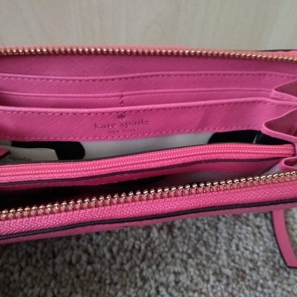 Kate Spade Cedar Street Lacey Continental Wallet - Picture 4 of 4